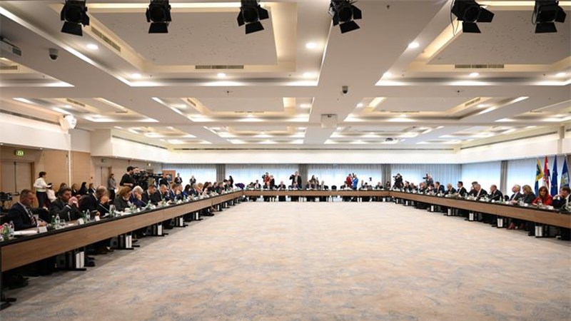 Politička stabilnost i ravnomjerni regionalni razvoj temelji su Vladine politike 
